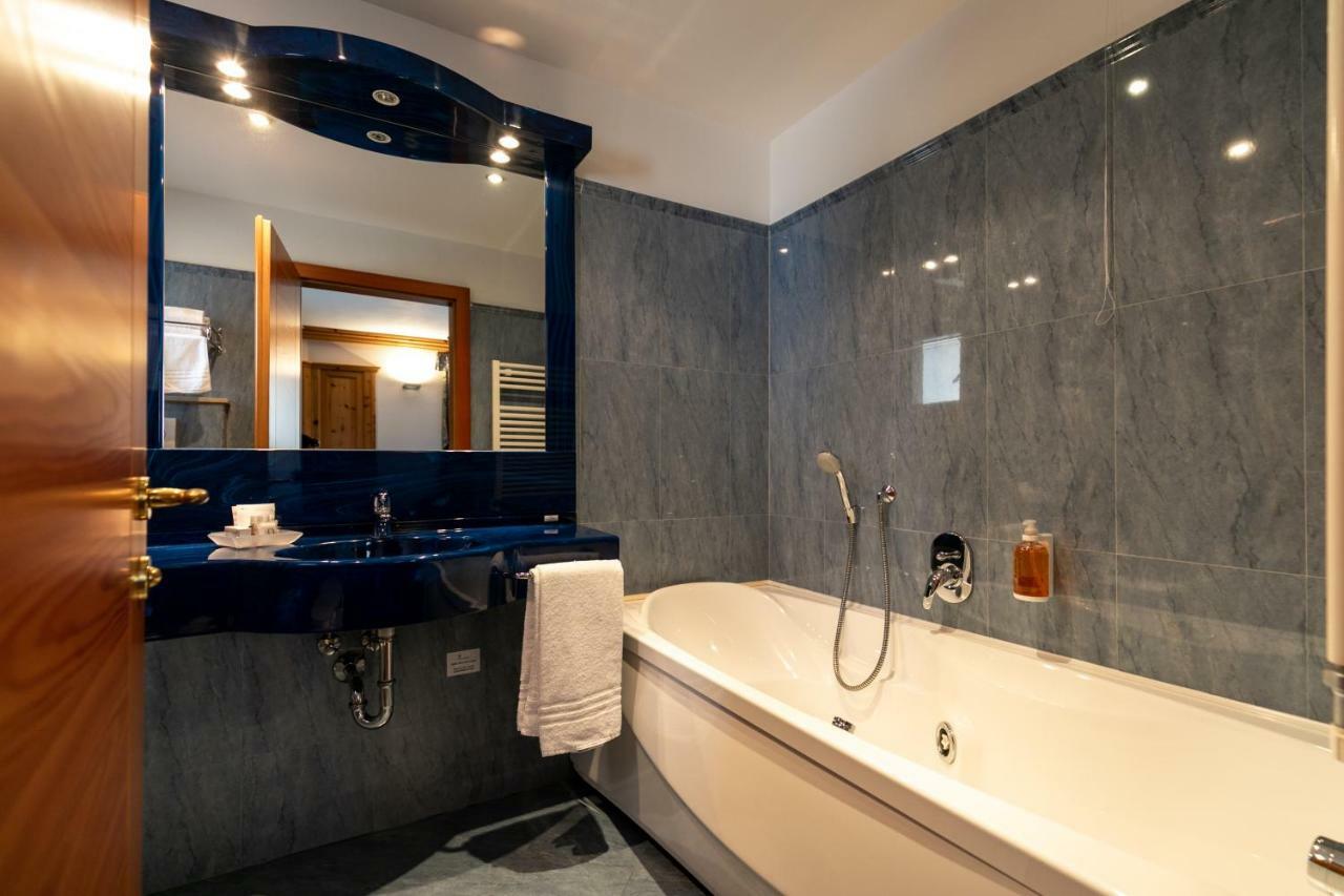 Junior Suite,1636744576:JPEG